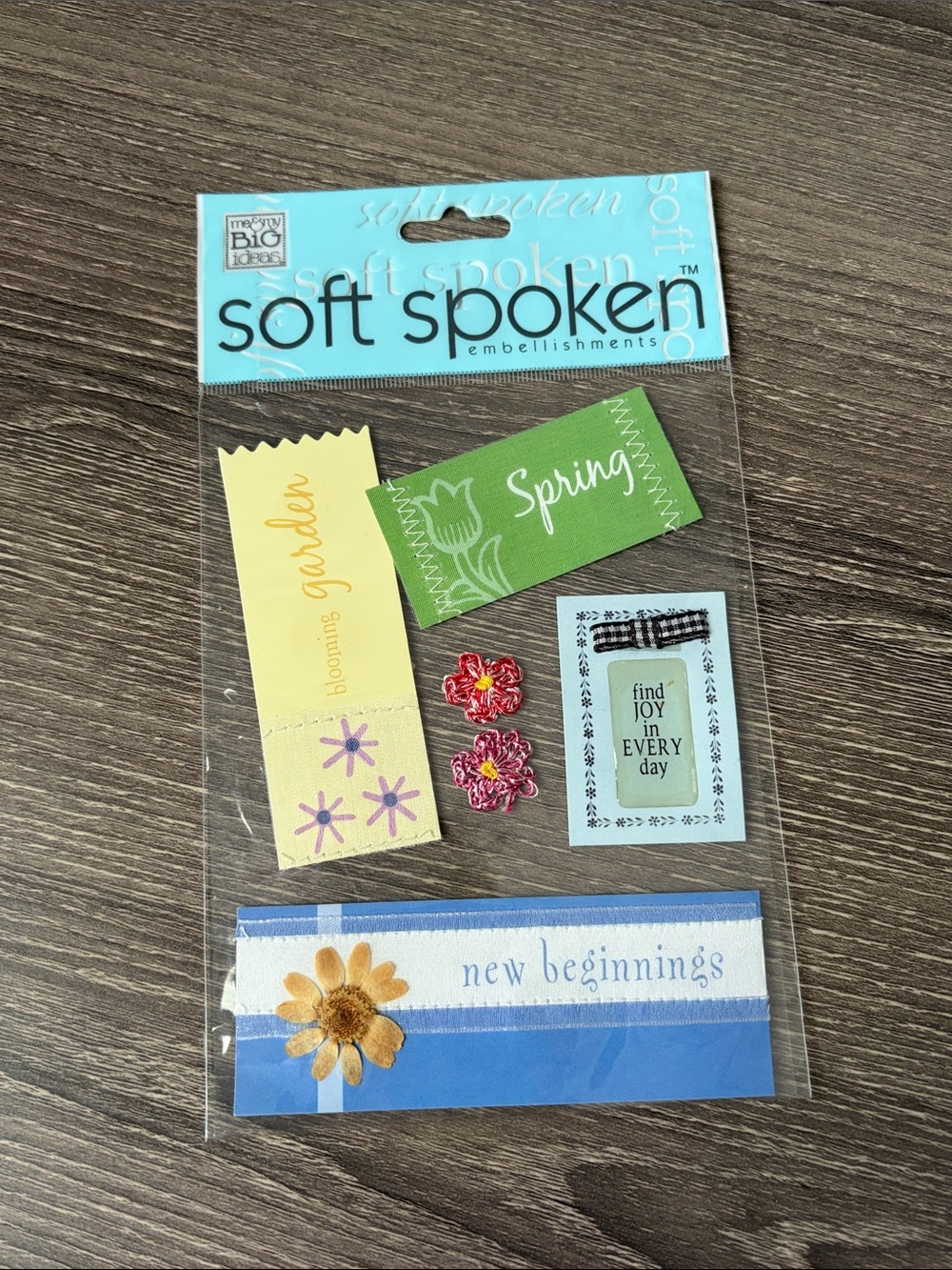 ❤️$4 Soft Spoken Spring Embellishments
